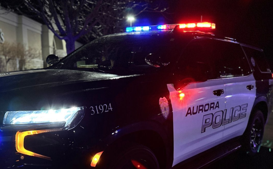 18-year-old pedestrian dies after Aurora hit-and-run, police say