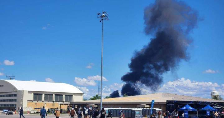 4 crew safe after 2 Navy jets collide at Idaho air show: officials – National